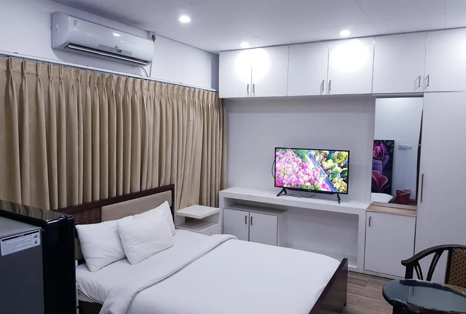 The Castle Inn Dhaka